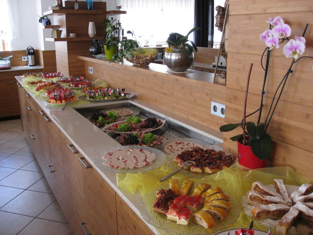 Hotel Zum Tiroler Adler Екстериор снимка