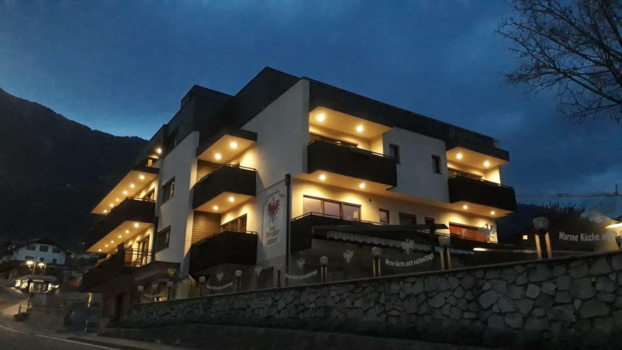 Hotel Zum Tiroler Adler Екстериор снимка