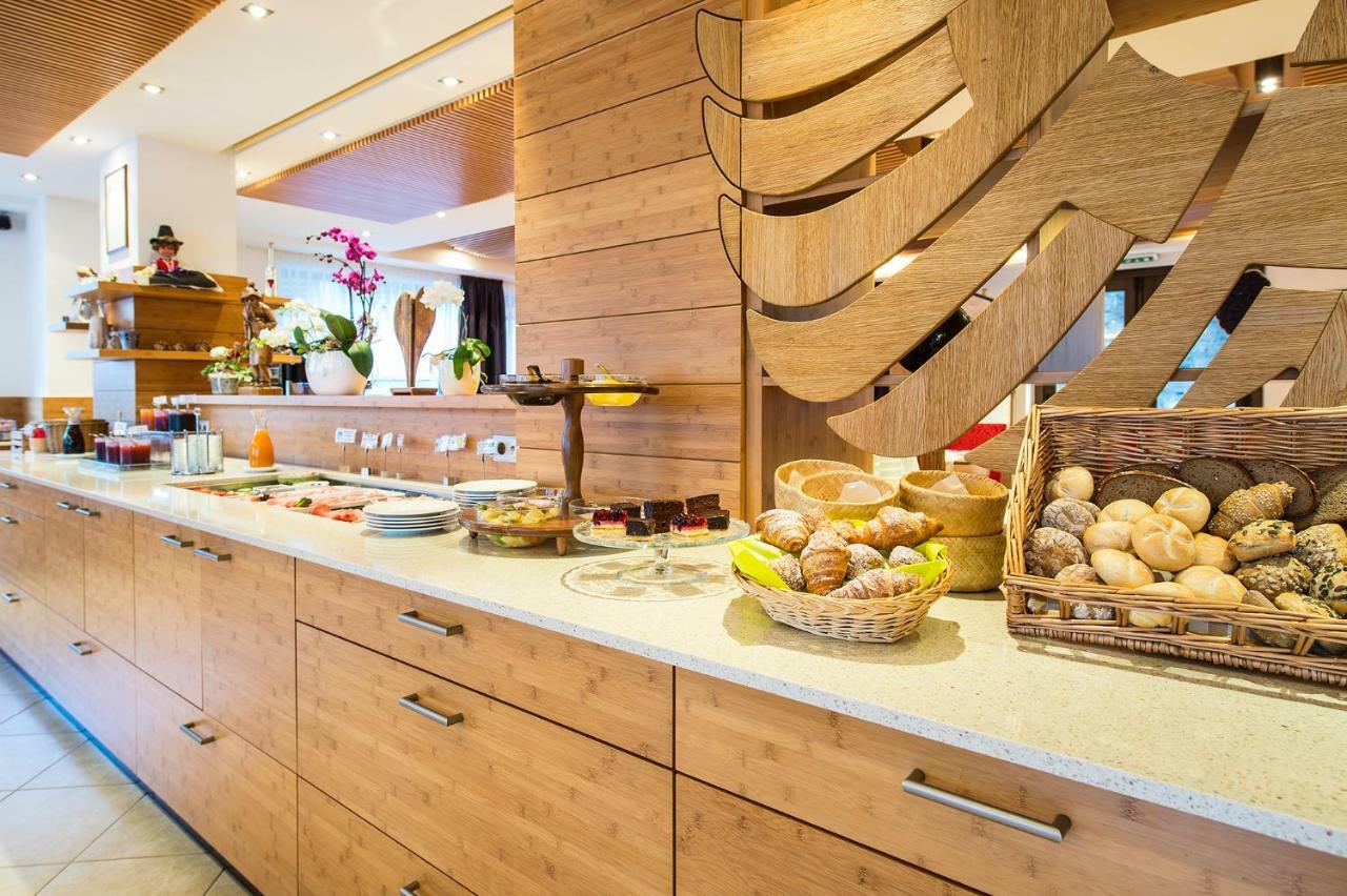 Hotel Zum Tiroler Adler Екстериор снимка