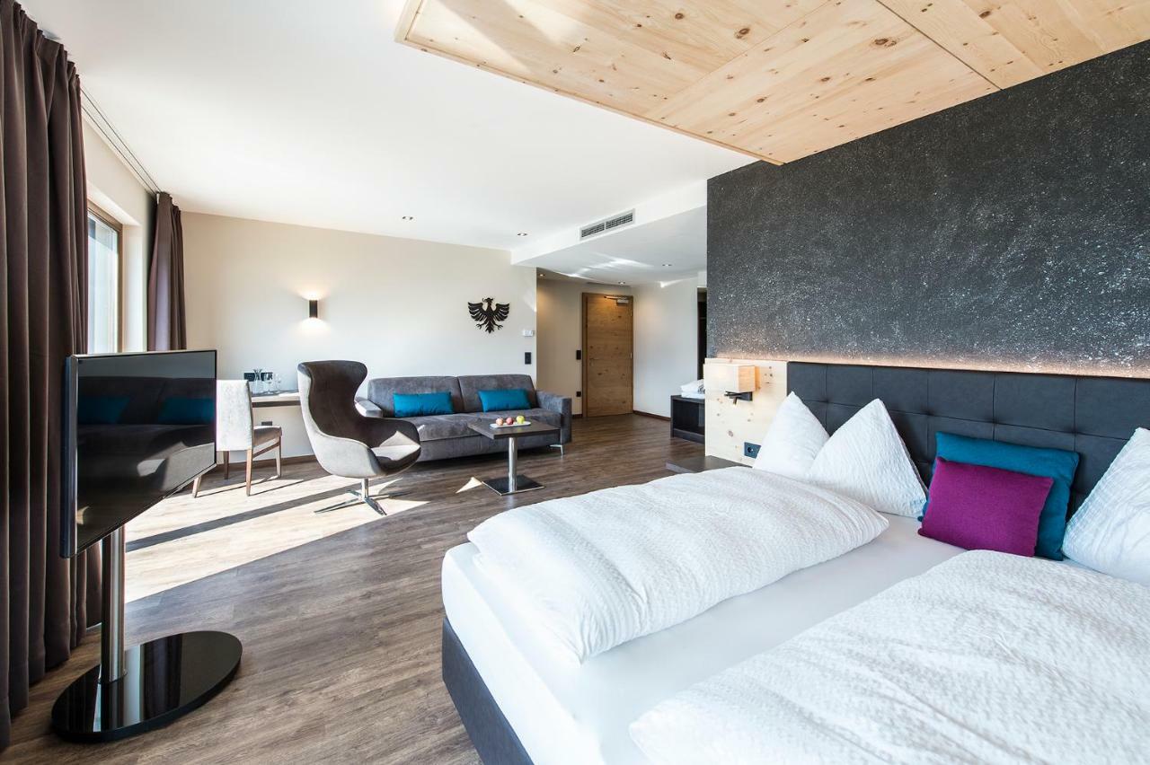 Hotel Zum Tiroler Adler Екстериор снимка